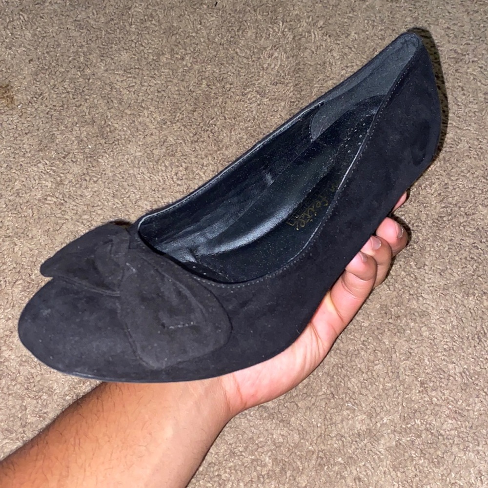 black wedge heels